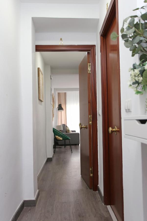 Apartamento En Calle Mendoza - Zona Huelin & 300 Mts De La Playa Apartman Málaga Kültér fotó
