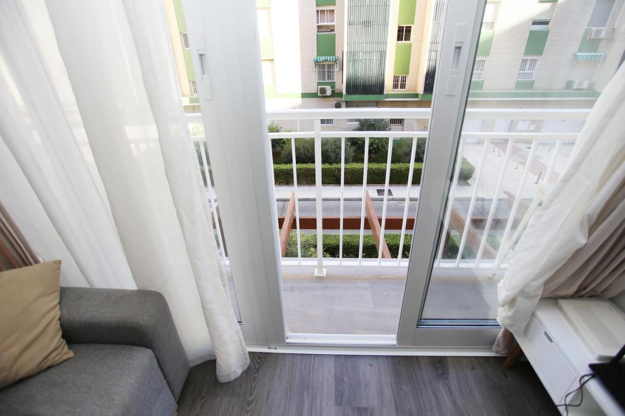 Apartamento En Calle Mendoza - Zona Huelin & 300 Mts De La Playa Apartman Málaga Kültér fotó