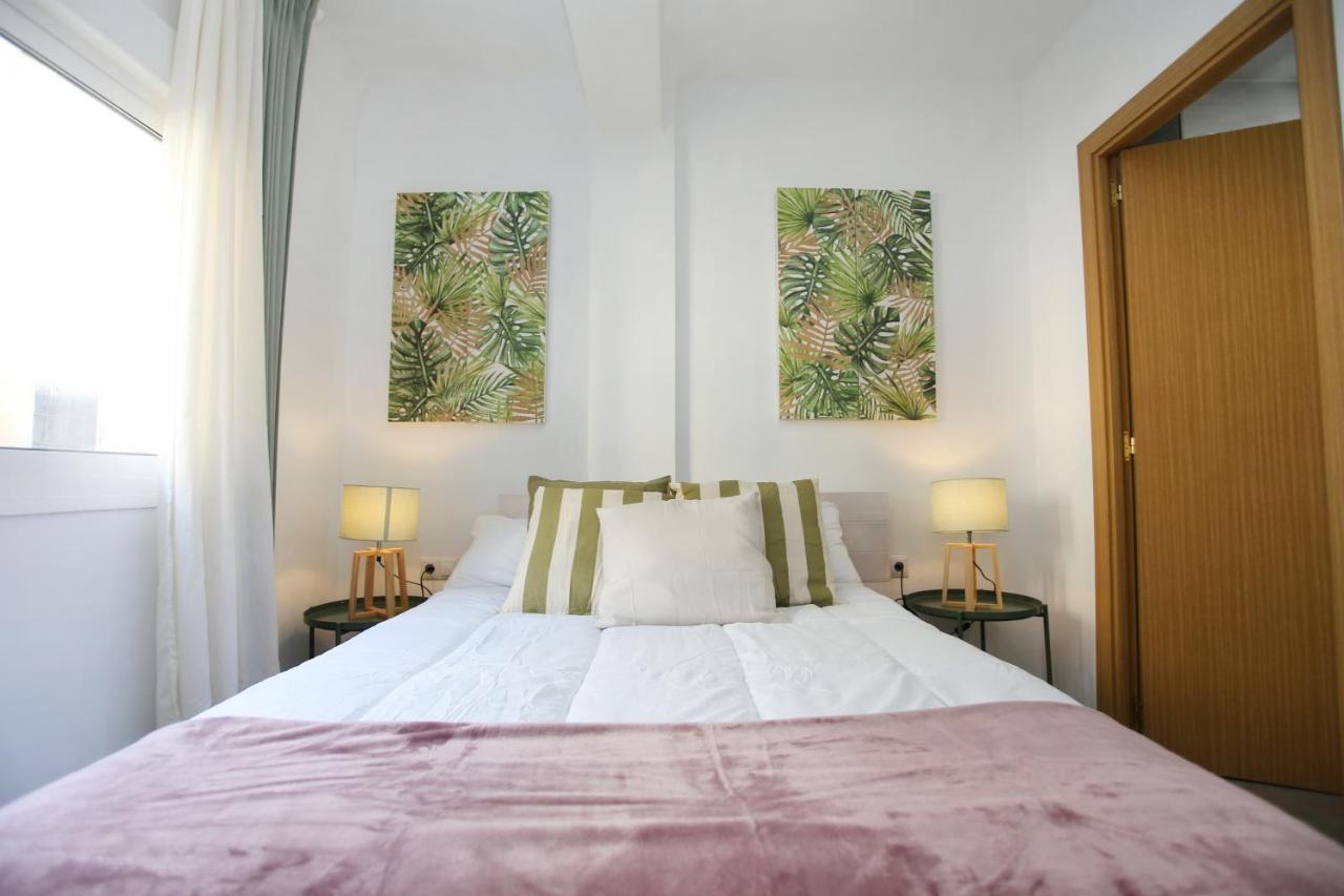 Apartamento En Calle Mendoza - Zona Huelin & 300 Mts De La Playa Apartman Málaga Kültér fotó