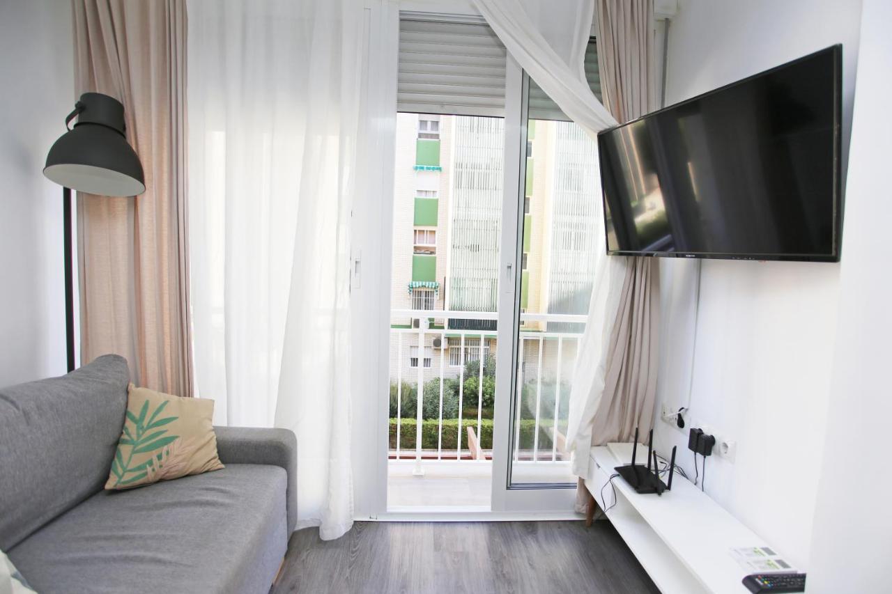Apartamento En Calle Mendoza - Zona Huelin & 300 Mts De La Playa Apartman Málaga Kültér fotó