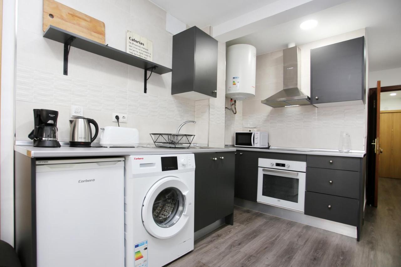 Apartamento En Calle Mendoza - Zona Huelin & 300 Mts De La Playa Apartman Málaga Kültér fotó