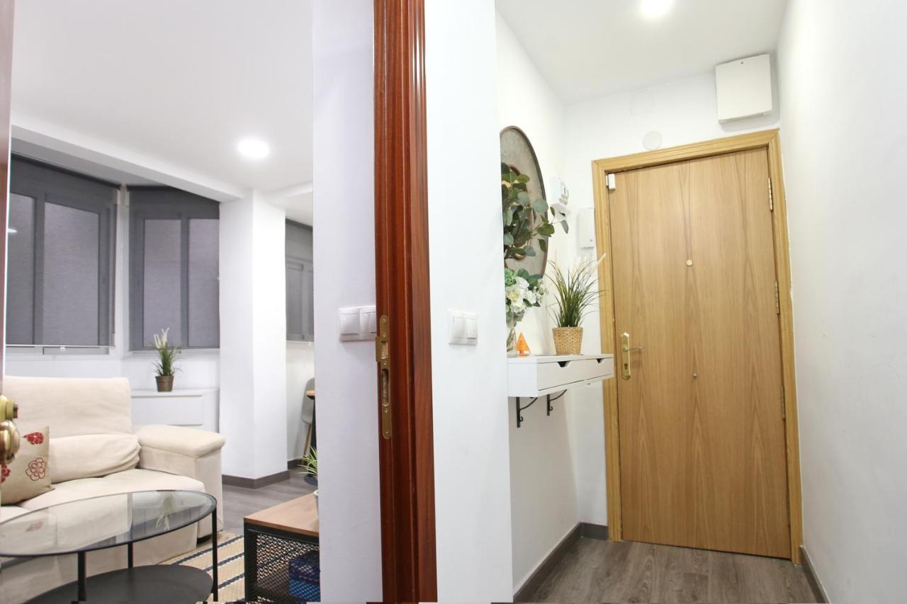 Apartamento En Calle Mendoza - Zona Huelin & 300 Mts De La Playa Apartman Málaga Kültér fotó