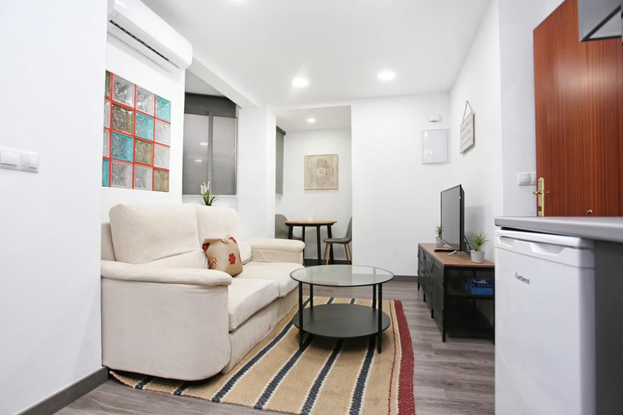 Apartamento En Calle Mendoza - Zona Huelin & 300 Mts De La Playa Apartman Málaga Kültér fotó